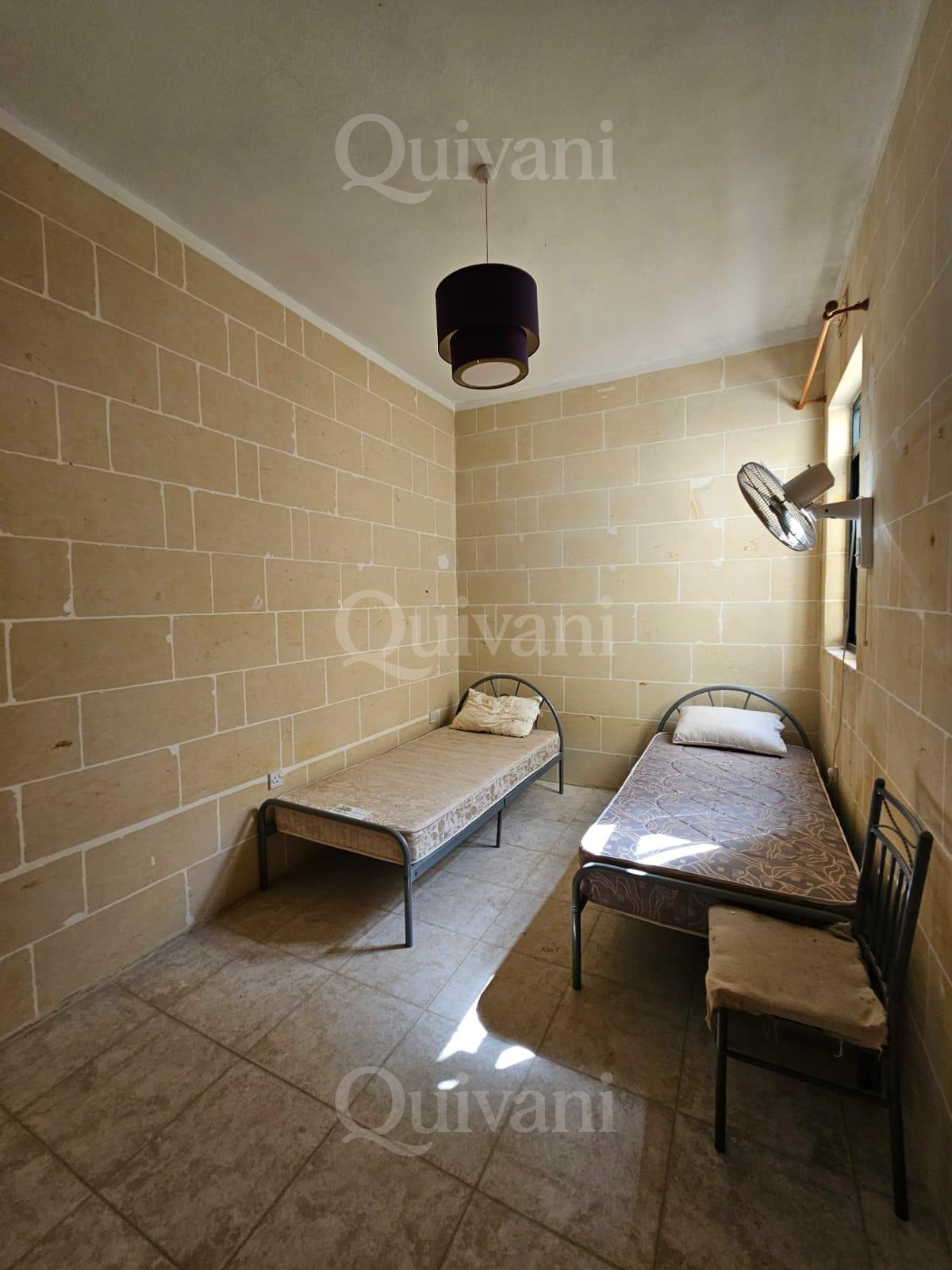 Gharb, Terraced House with Garage, Backyard & Terrace