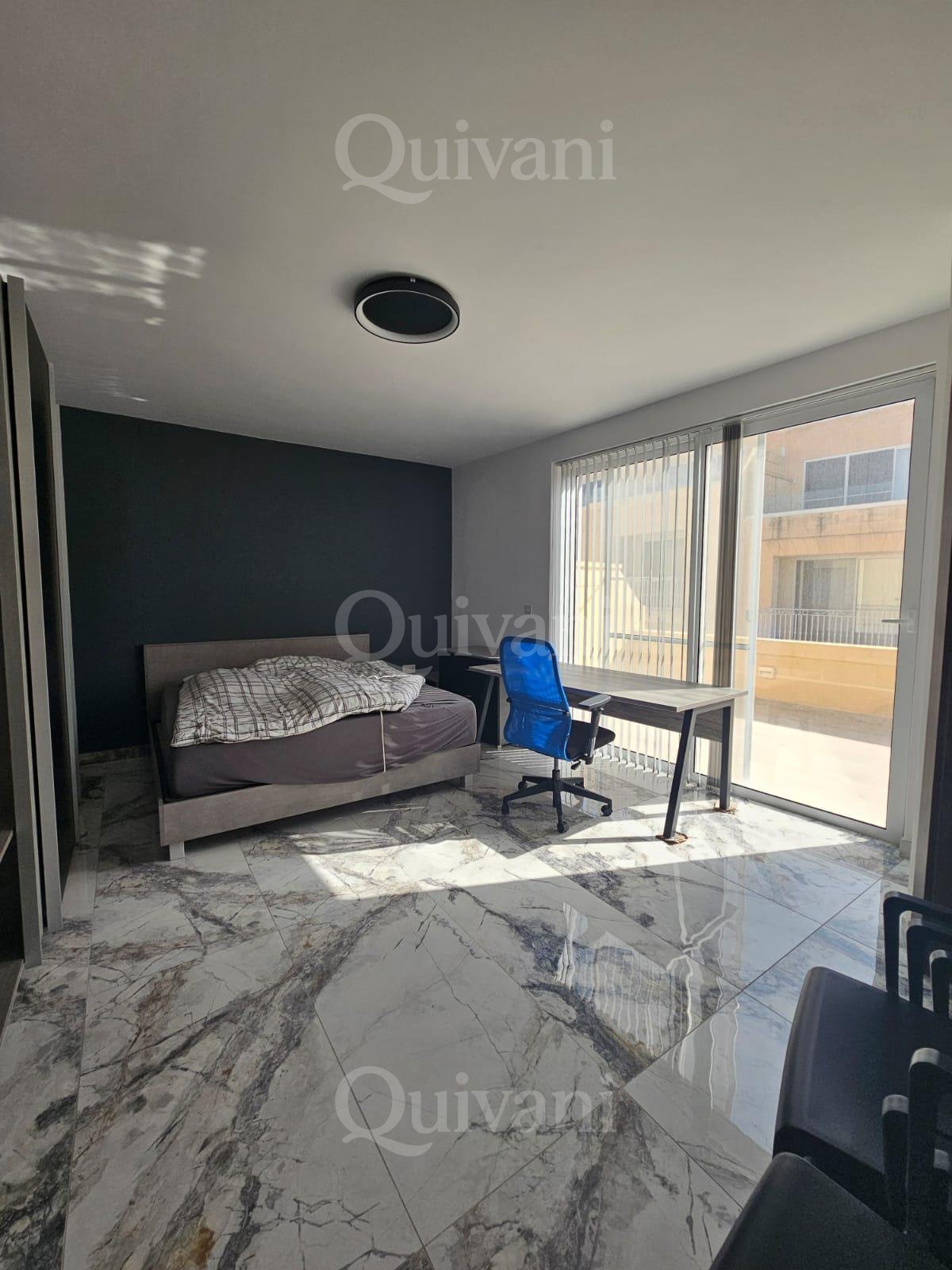 Sannat, Modern 3-Bedroom Penthouse with Panoramic Views, Airspace & Pool