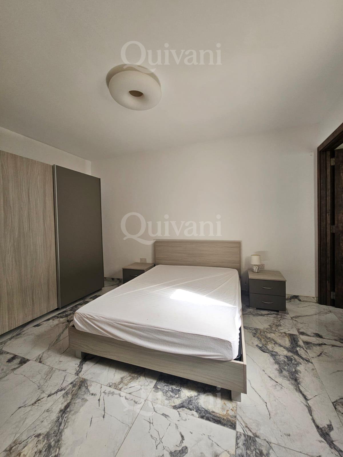 Sannat, Modern 3-Bedroom Penthouse with Panoramic Views, Airspace & Pool