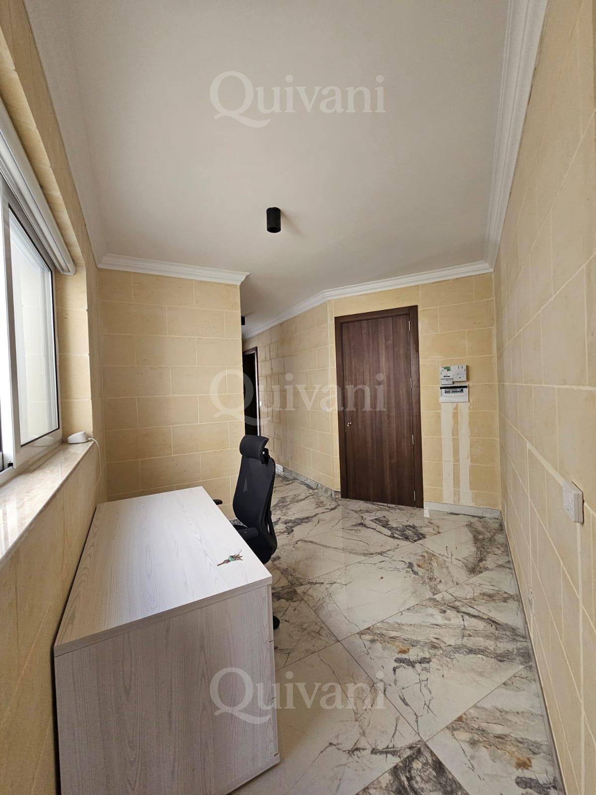 Sannat, Modern 3-Bedroom Penthouse with Panoramic Views, Airspace & Pool