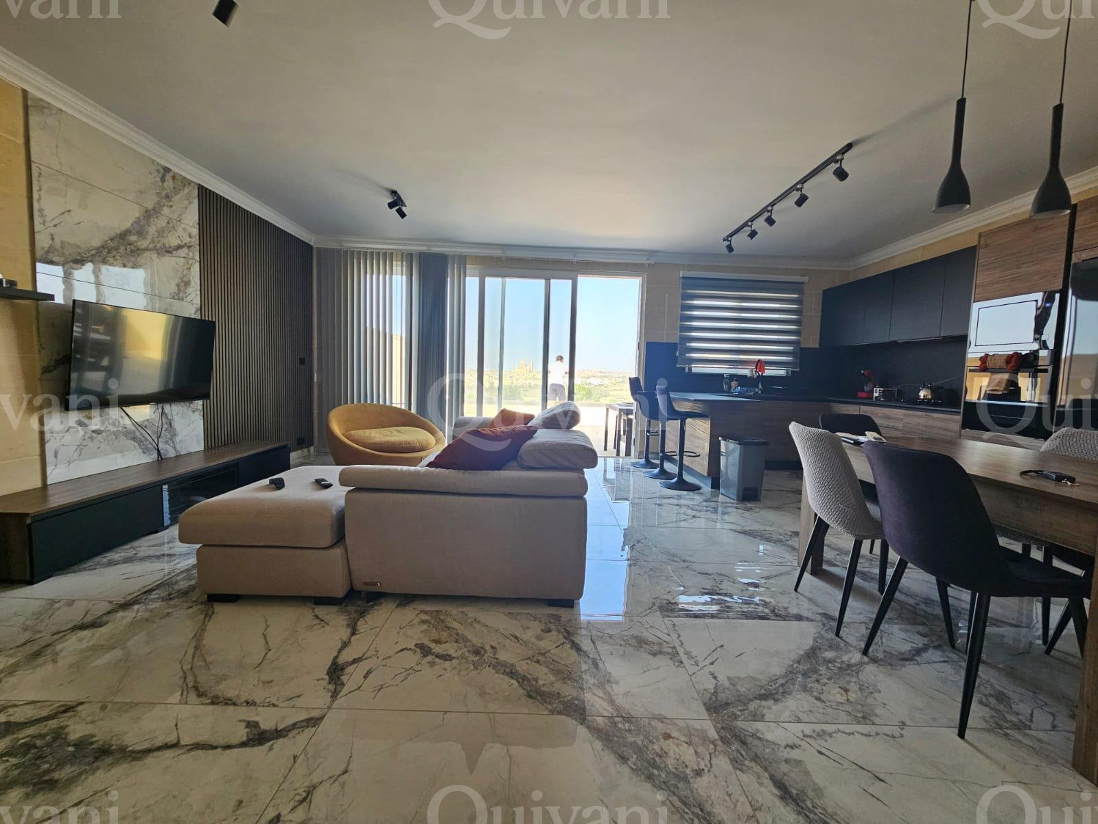 Sannat, Modern 3-Bedroom Penthouse with Panoramic Views, Airspace & Pool