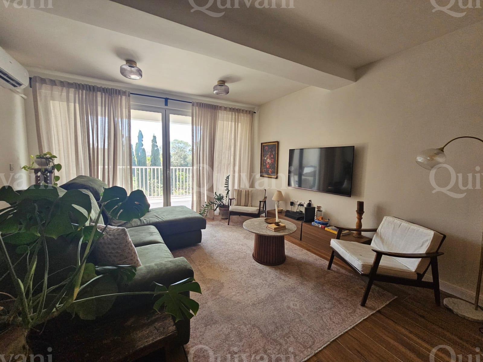 Qala, Designer-Finished 3-Bedroom Apartment with Communal Pool