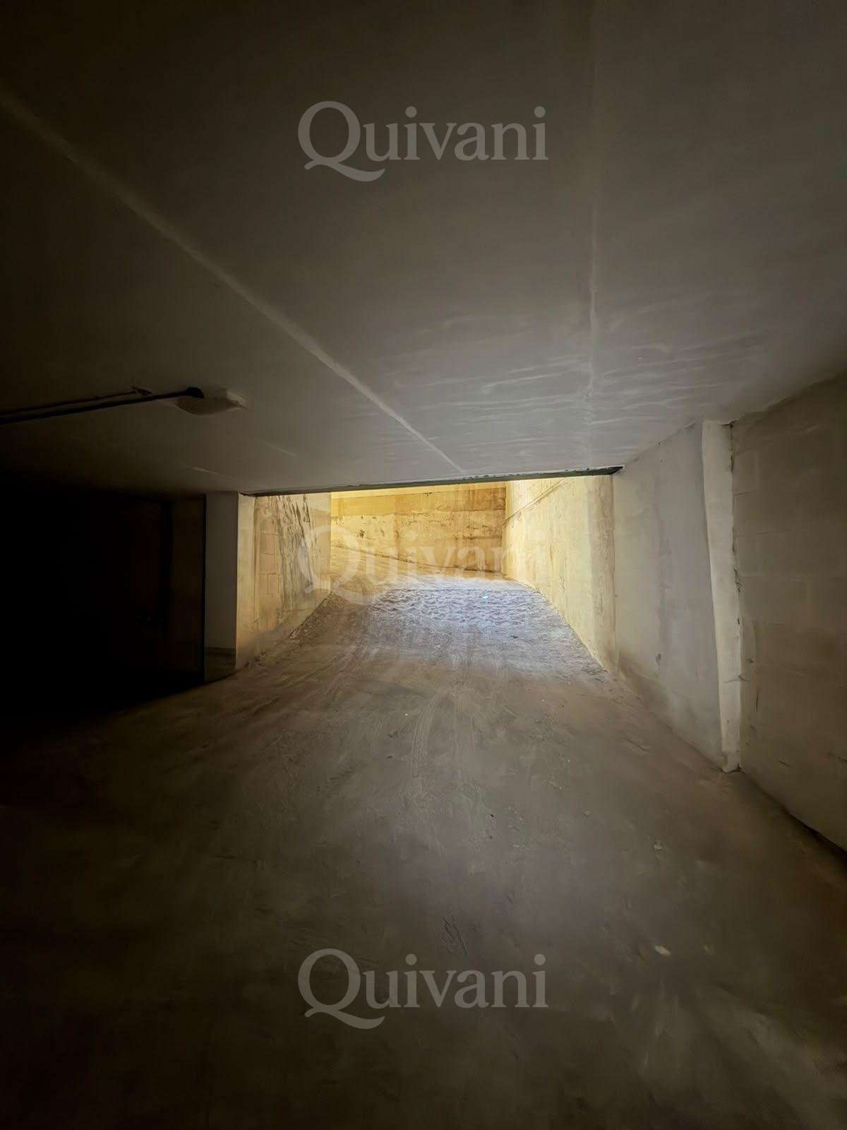 Qala, Furnished Apartment and Garage