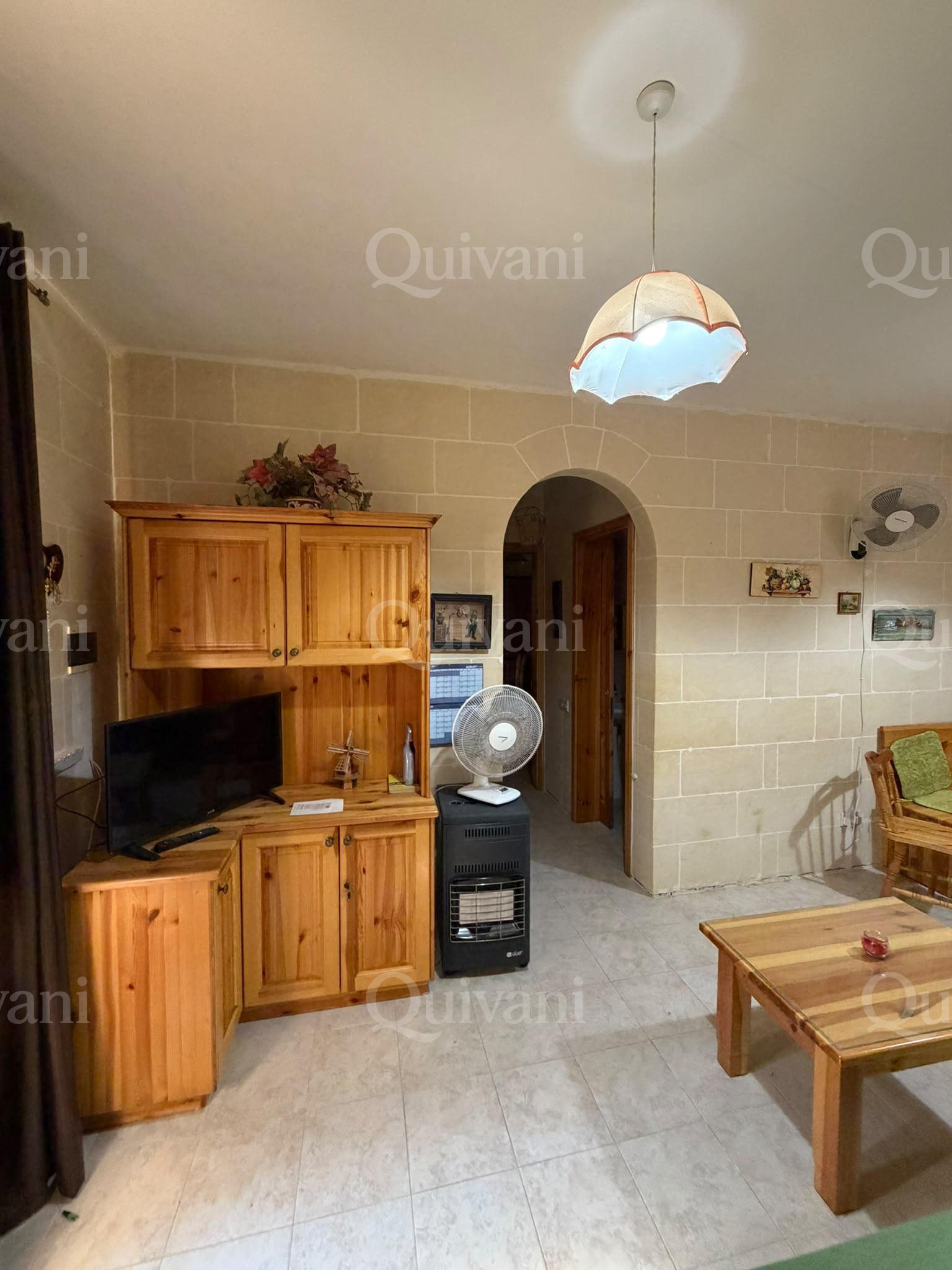 Qala, Furnished Apartment and Garage