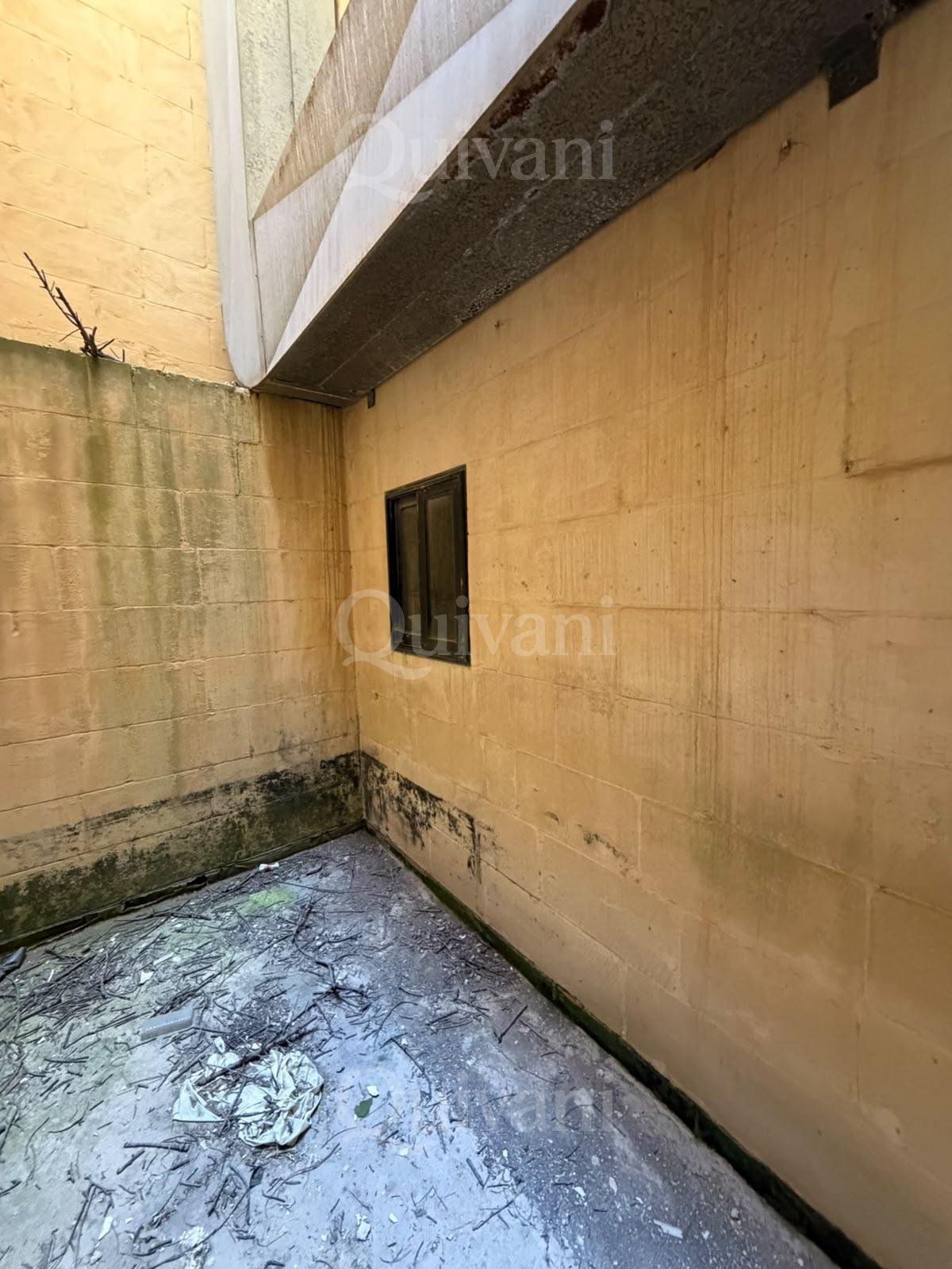 Qala, Furnished Apartment and Garage