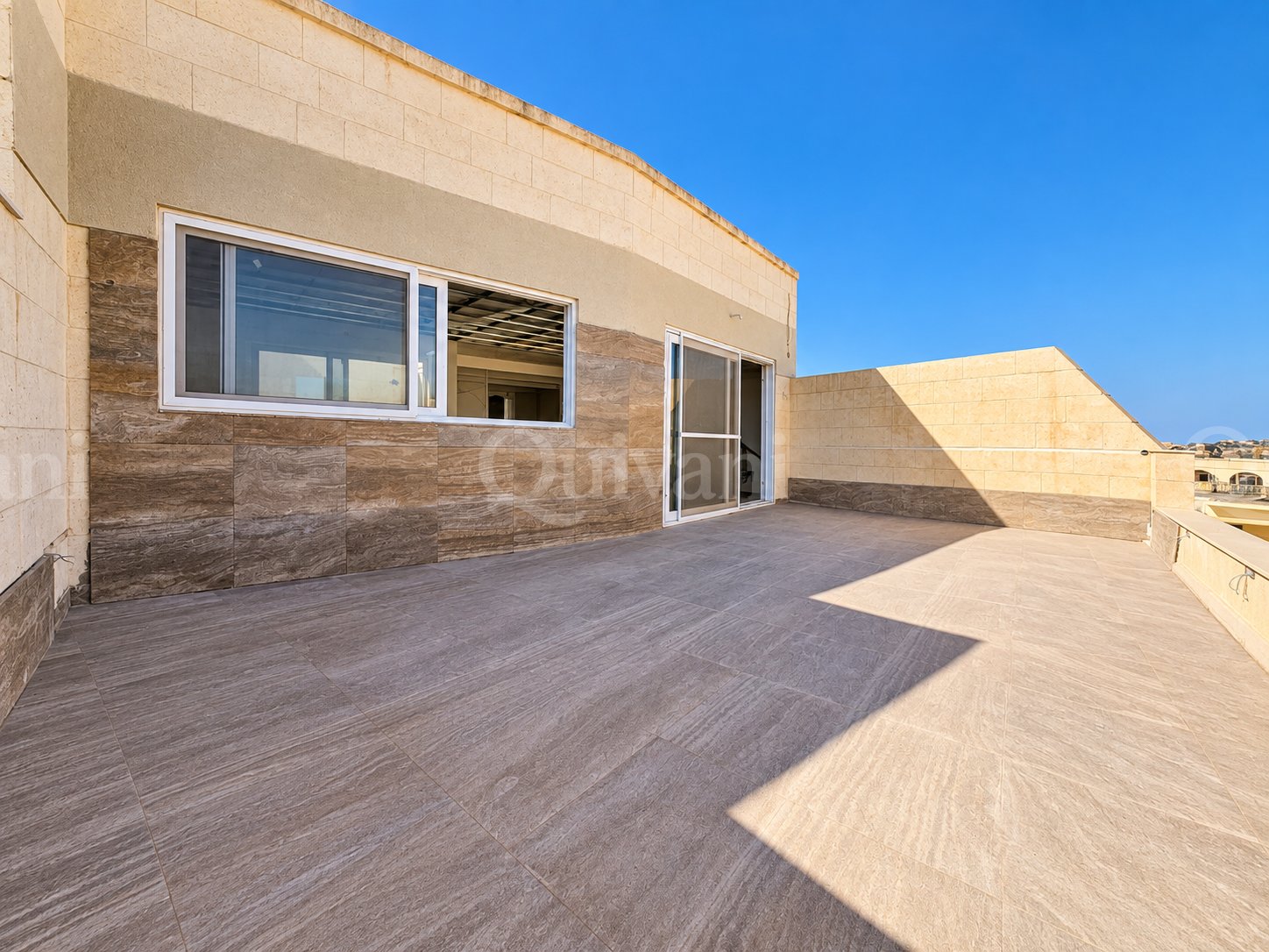 Xaghra, Luxury Finished 230sqm Penthouse with ODZ Views, Land, Pool & Airspace
