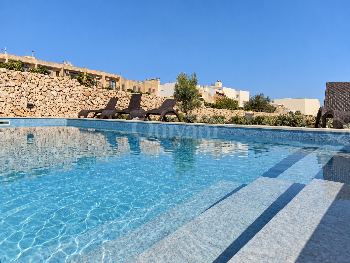 Xaghra, Luxury Finished 230sqm Penthouse with ODZ Views, Land, Pool & Airspace