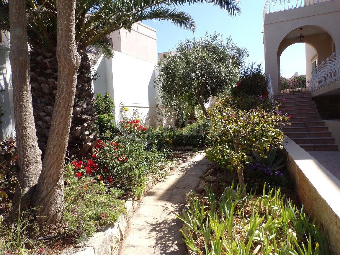 Madliena, Furnished Semi-detached Villa