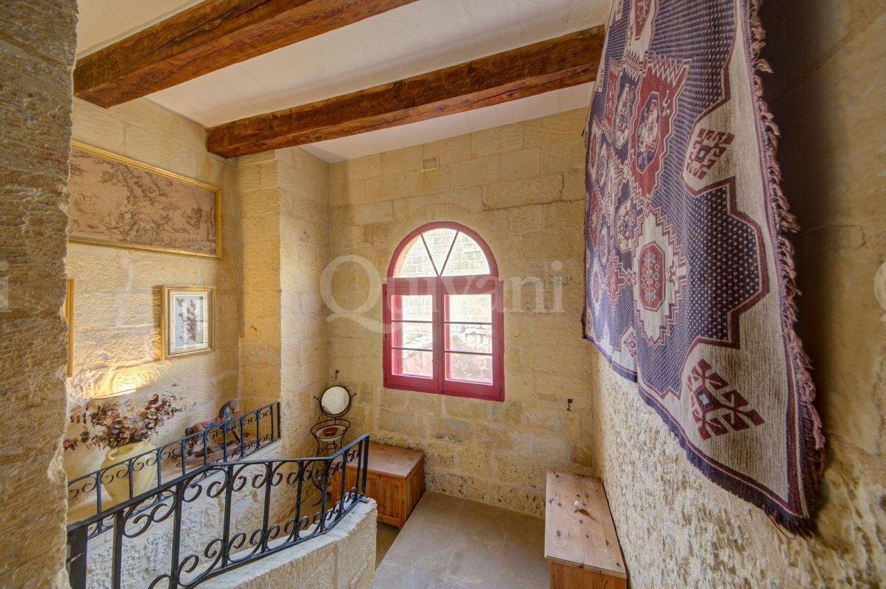 Sannat, Converted Farmhouse