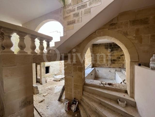 Munxar, Converted Farmhouse