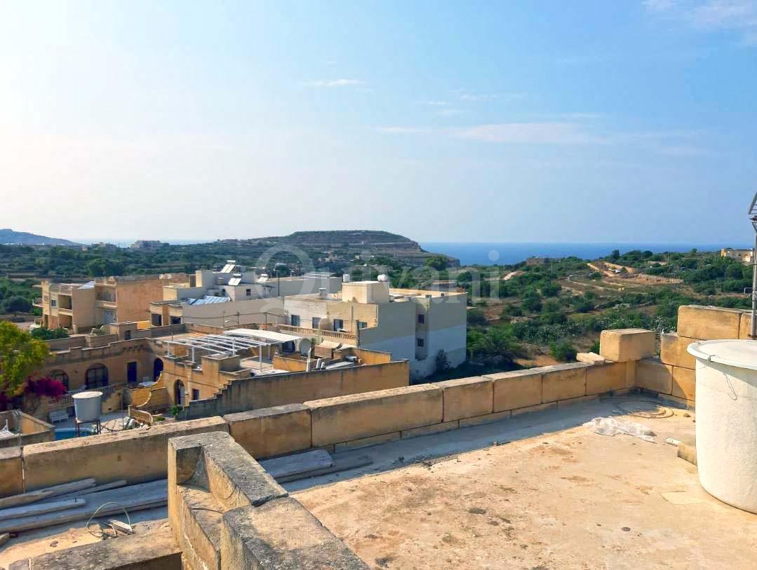 Xaghra, Furnished Penthouse