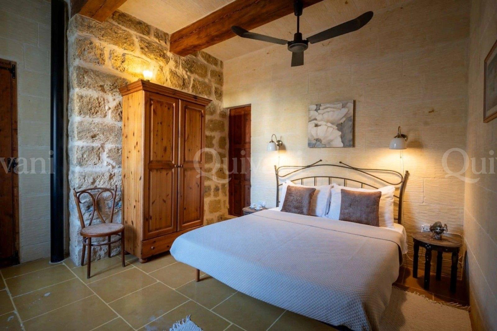 Xaghra, Furnished House of Character
