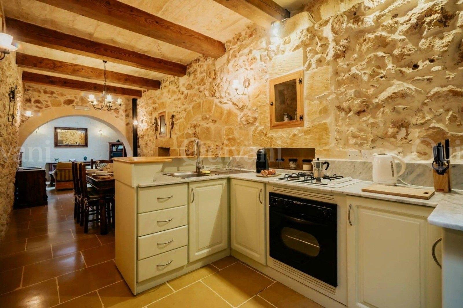 Xaghra, Furnished House of Character