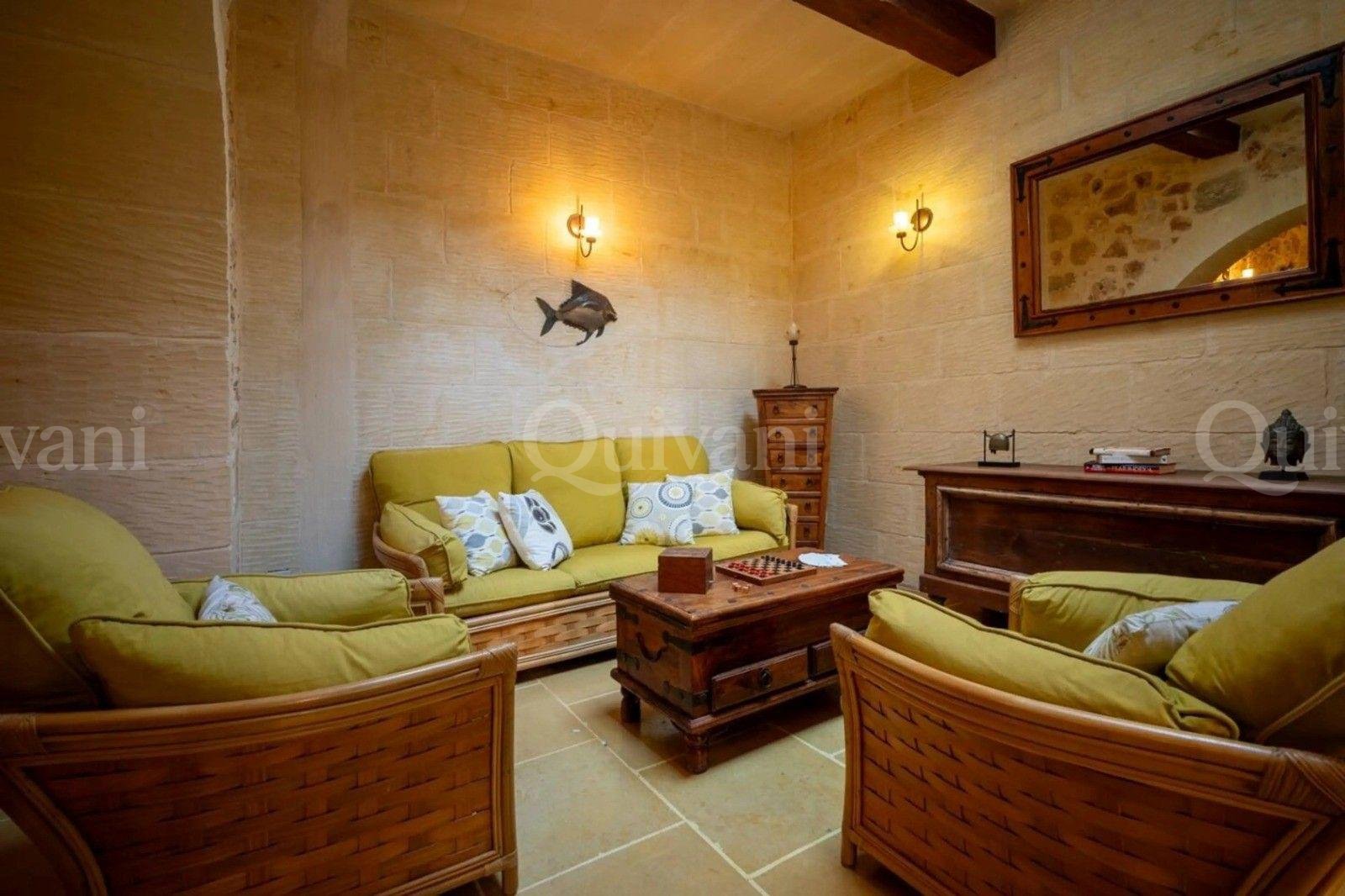 Xaghra, Furnished House of Character