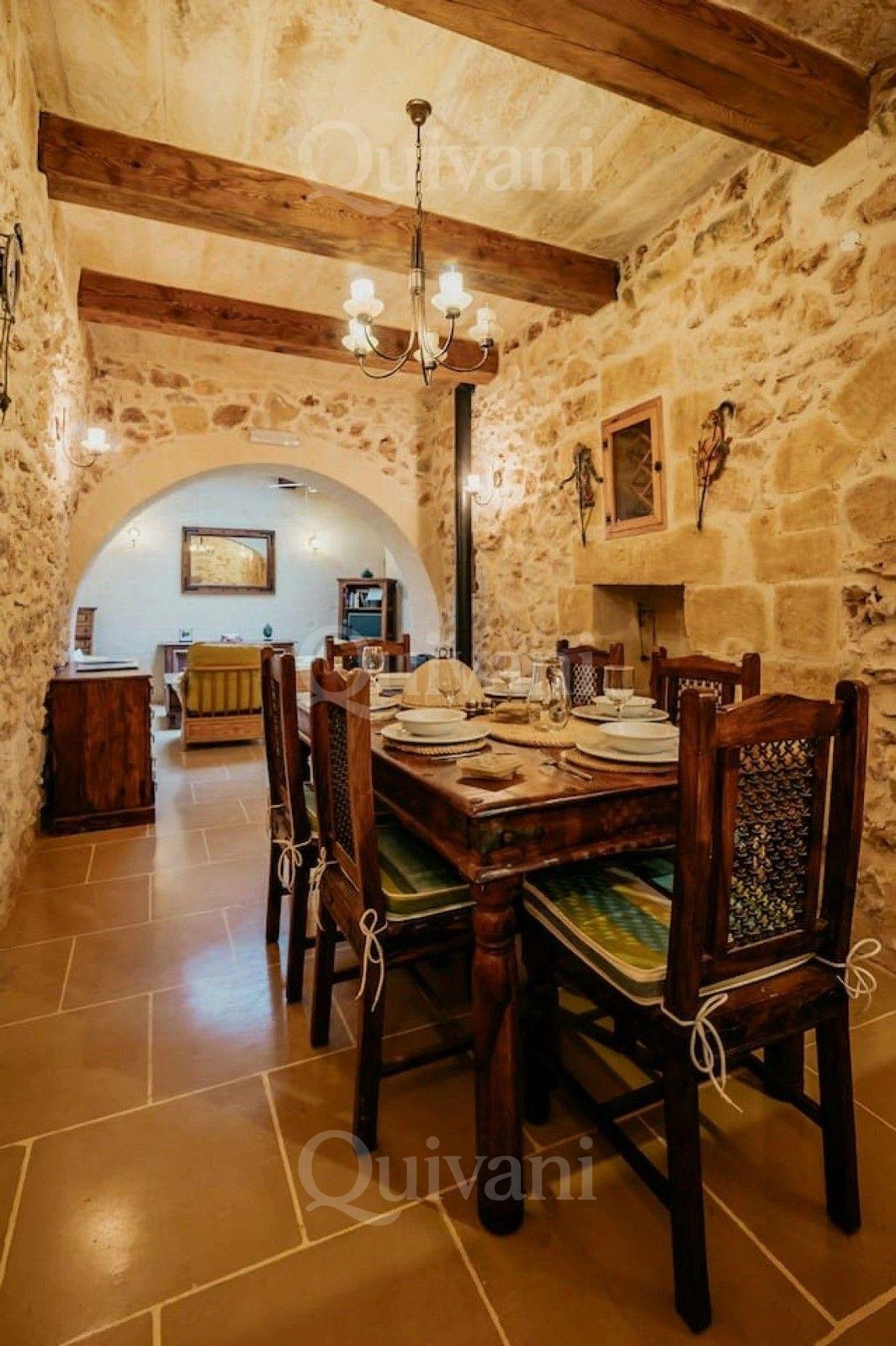Xaghra, Furnished House of Character