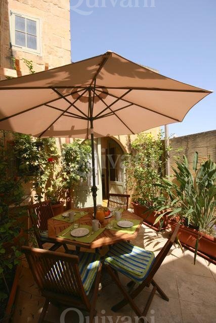 Xaghra, Furnished House of Character