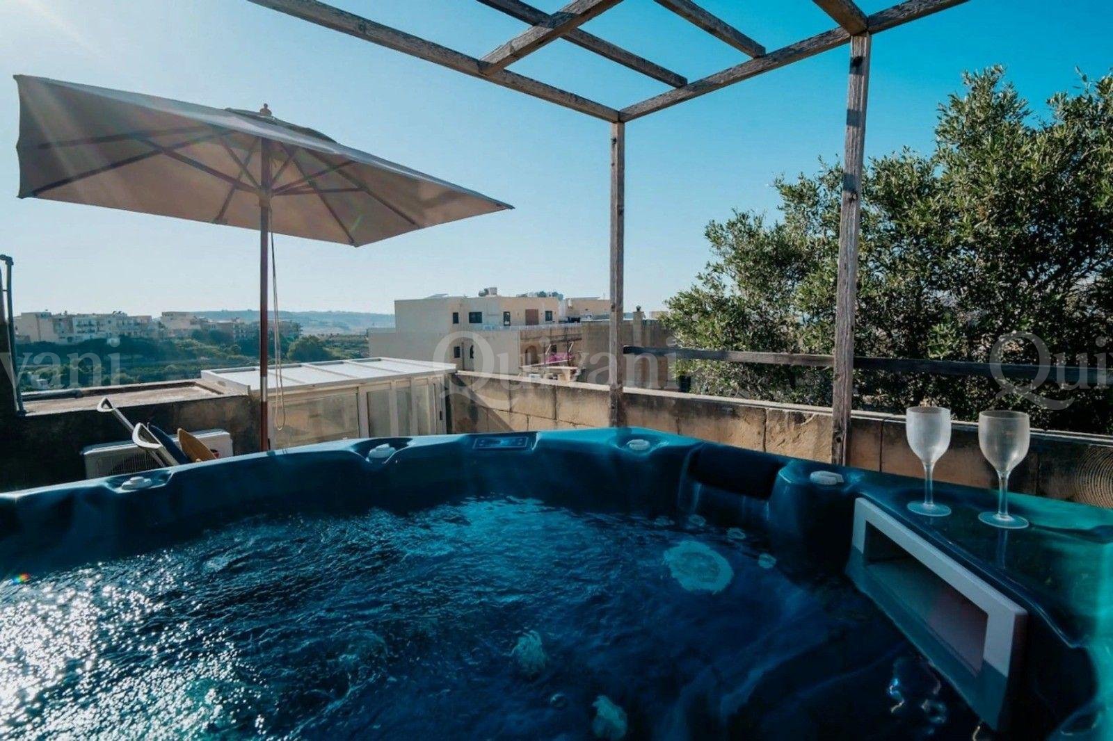 Xaghra, Furnished House of Character