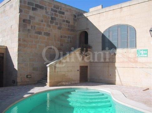Gharb, Furnished Farmhouse