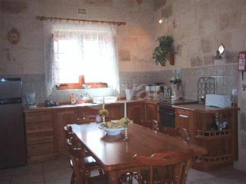 Gharb, Furnished Farmhouse