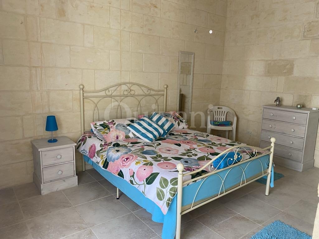 Ghajnsielem, Furnished House of Character