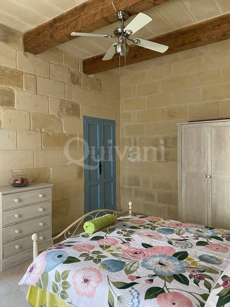 Ghajnsielem, Furnished House of Character