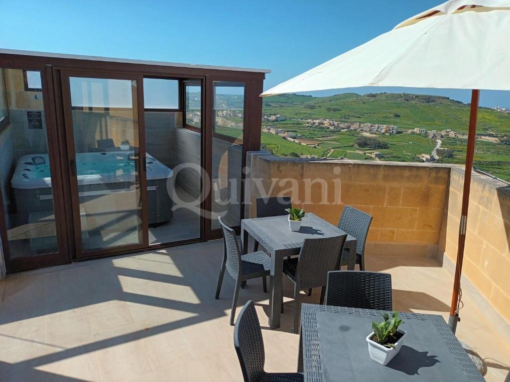 Zebbug (Gozo), Furnished House of Character