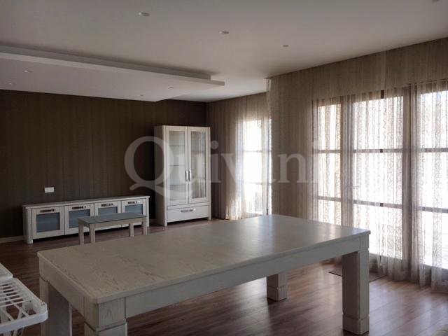 Victoria, Furnished Apartment