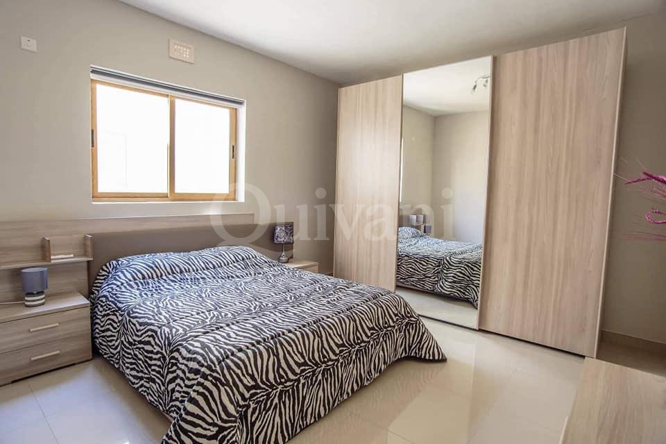 Victoria, Furnished Apartment