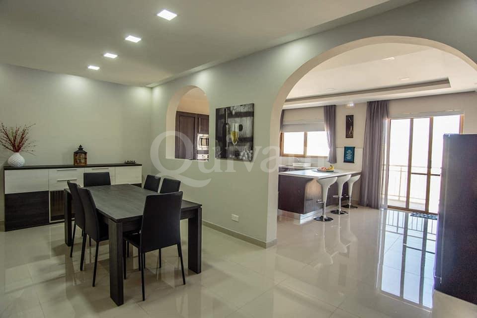 Victoria, Furnished Apartment