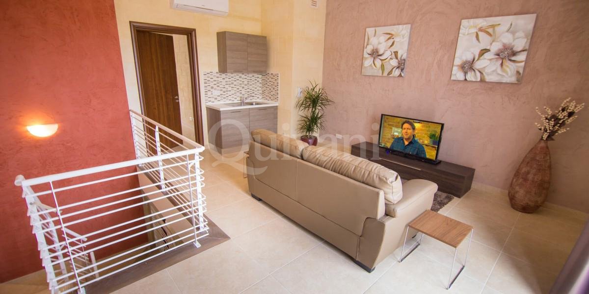Gharb, Furnished House of Character