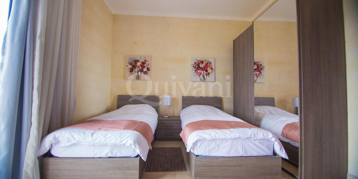 Gharb, Furnished House of Character