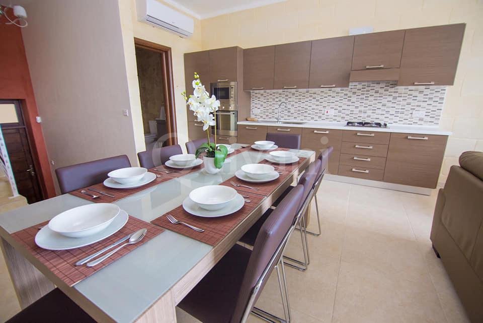 Gharb, Furnished House of Character