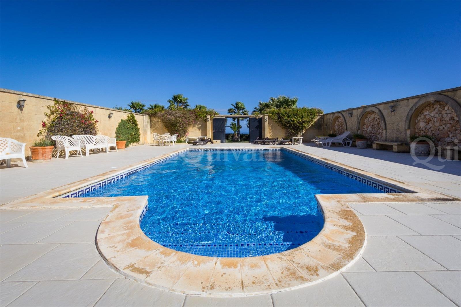 Xaghra, Finished Villa