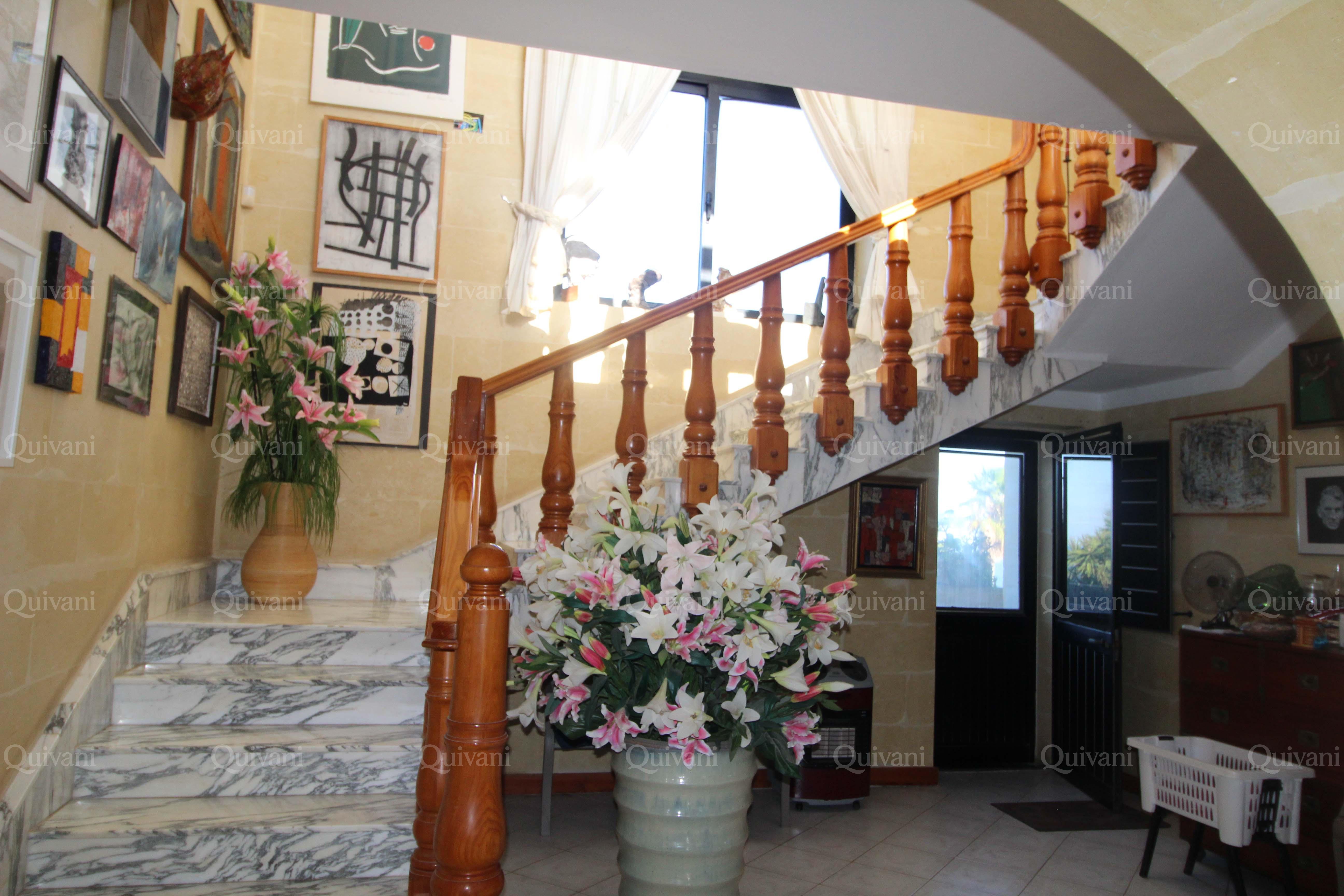 Xaghra, Finished Villa