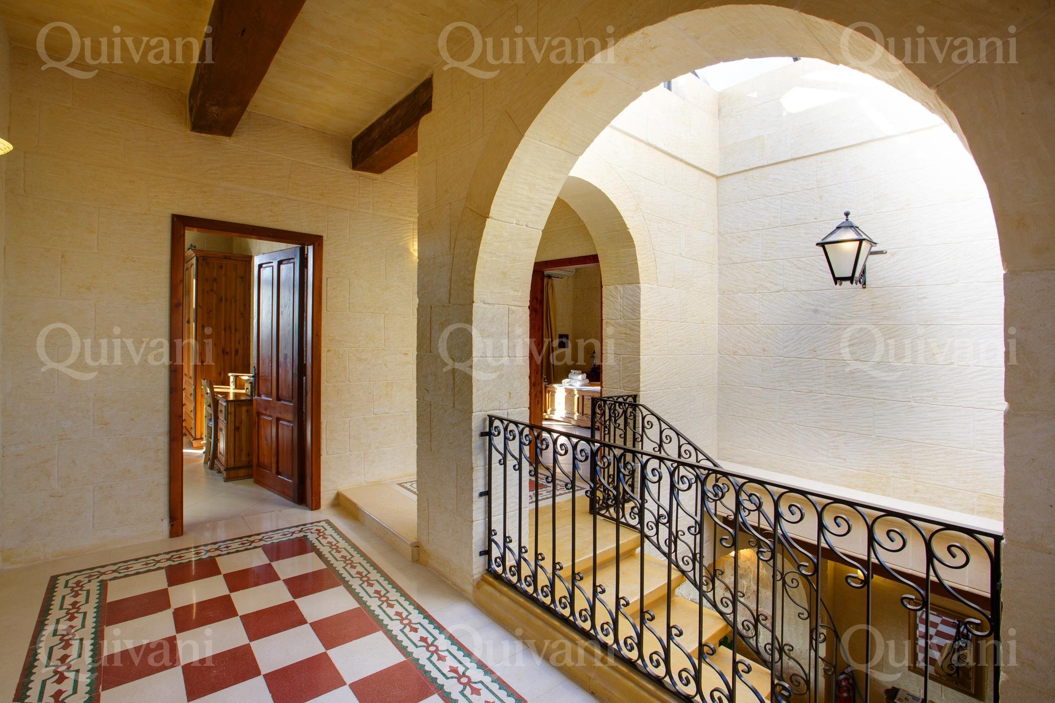 Xaghra, Furnished House of Character