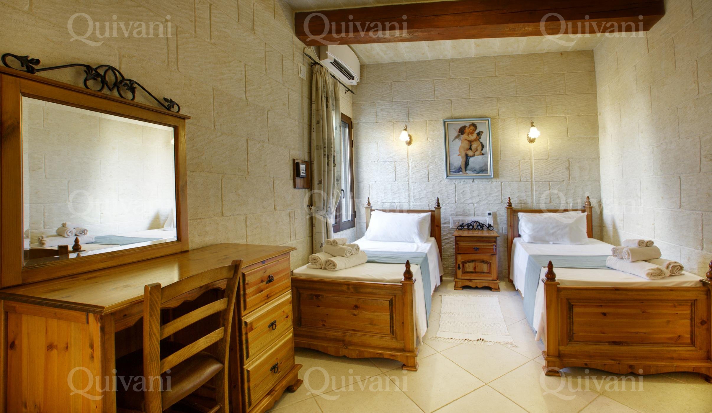 Xaghra, Furnished House of Character