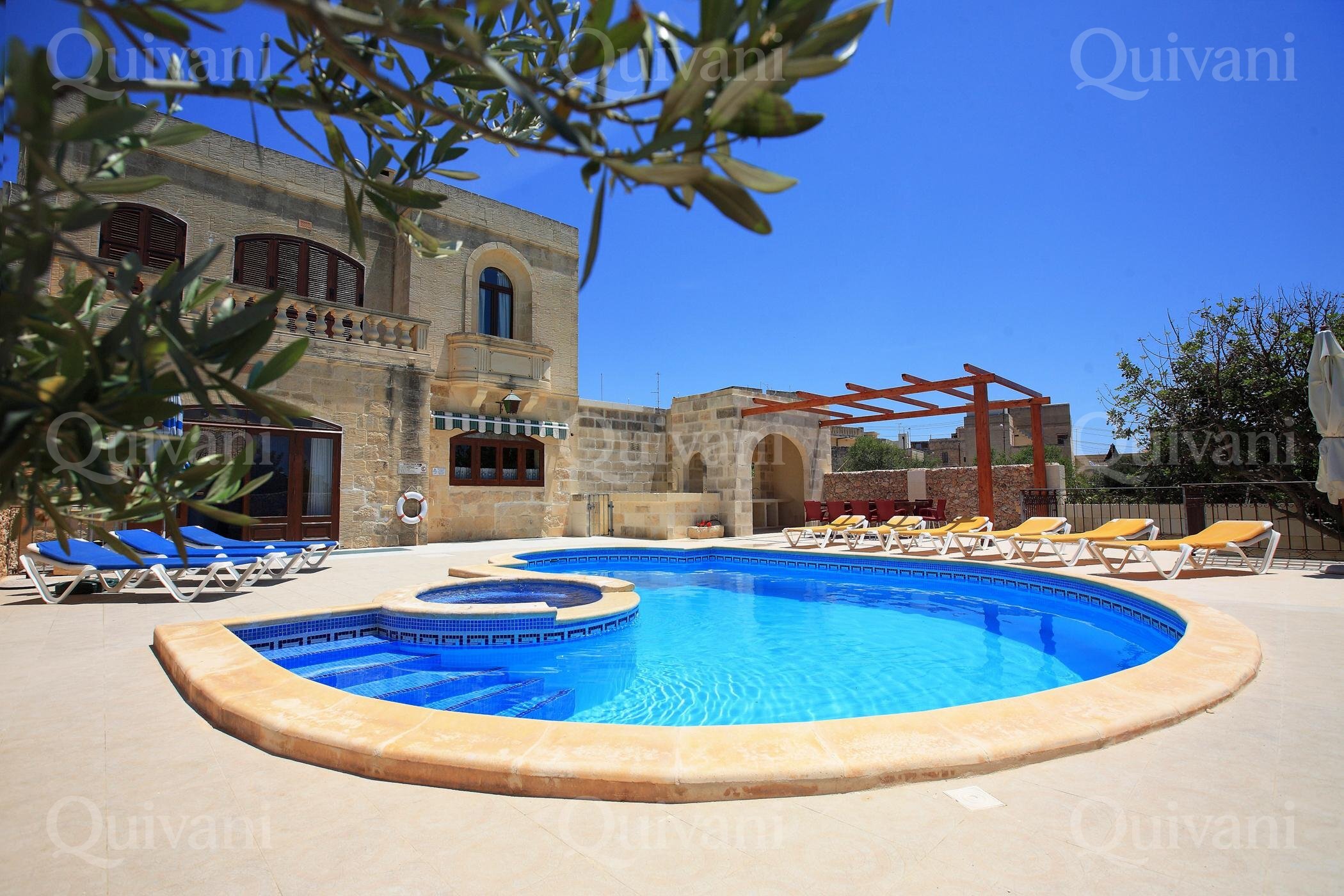 Xaghra, Furnished House of Character