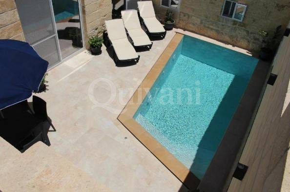 Qala, Furnished House of Character