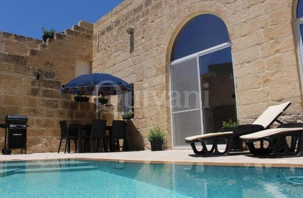 Qala, Furnished House of Character