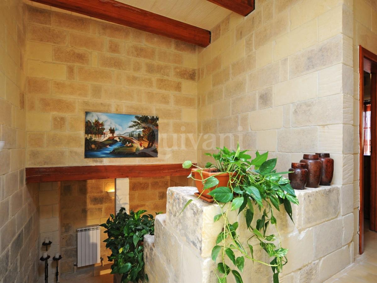 Ghajnsielem, Furnished Farmhouse