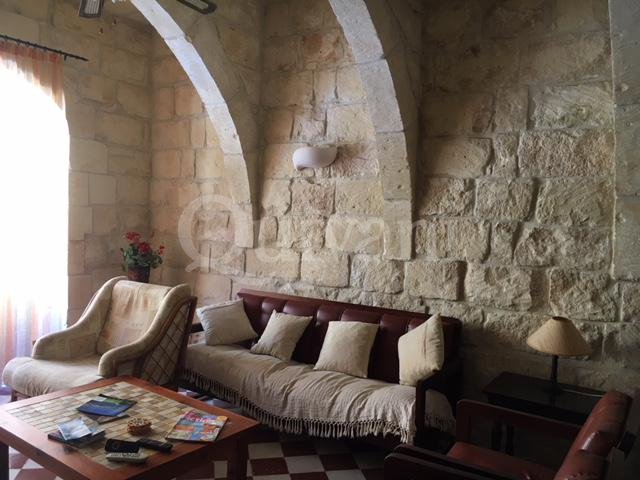 Ghajnsielem, Furnished Farmhouse