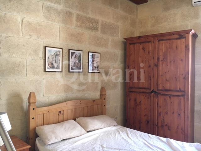 Ghajnsielem, Furnished Farmhouse