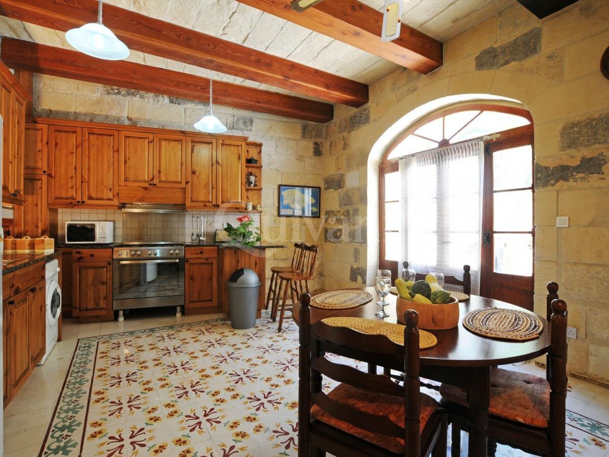 Ghajnsielem, Furnished Farmhouse