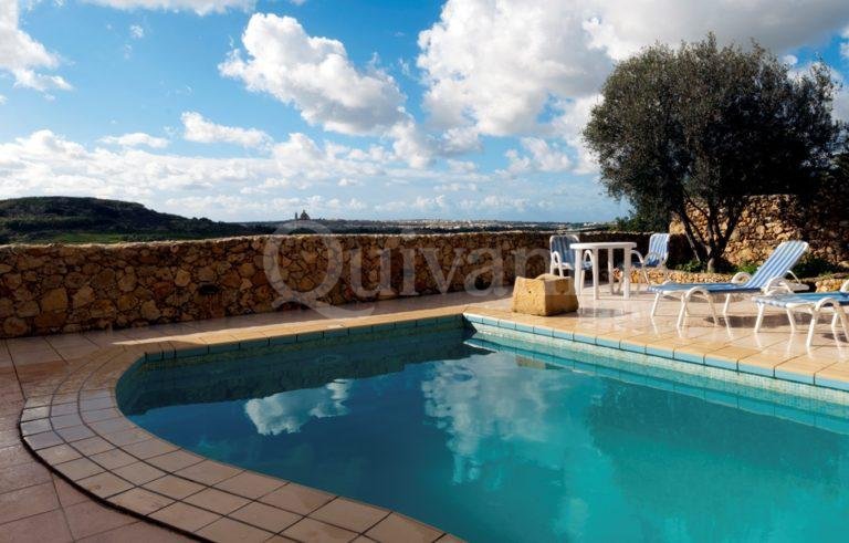 Xaghra, Furnished House of Character
