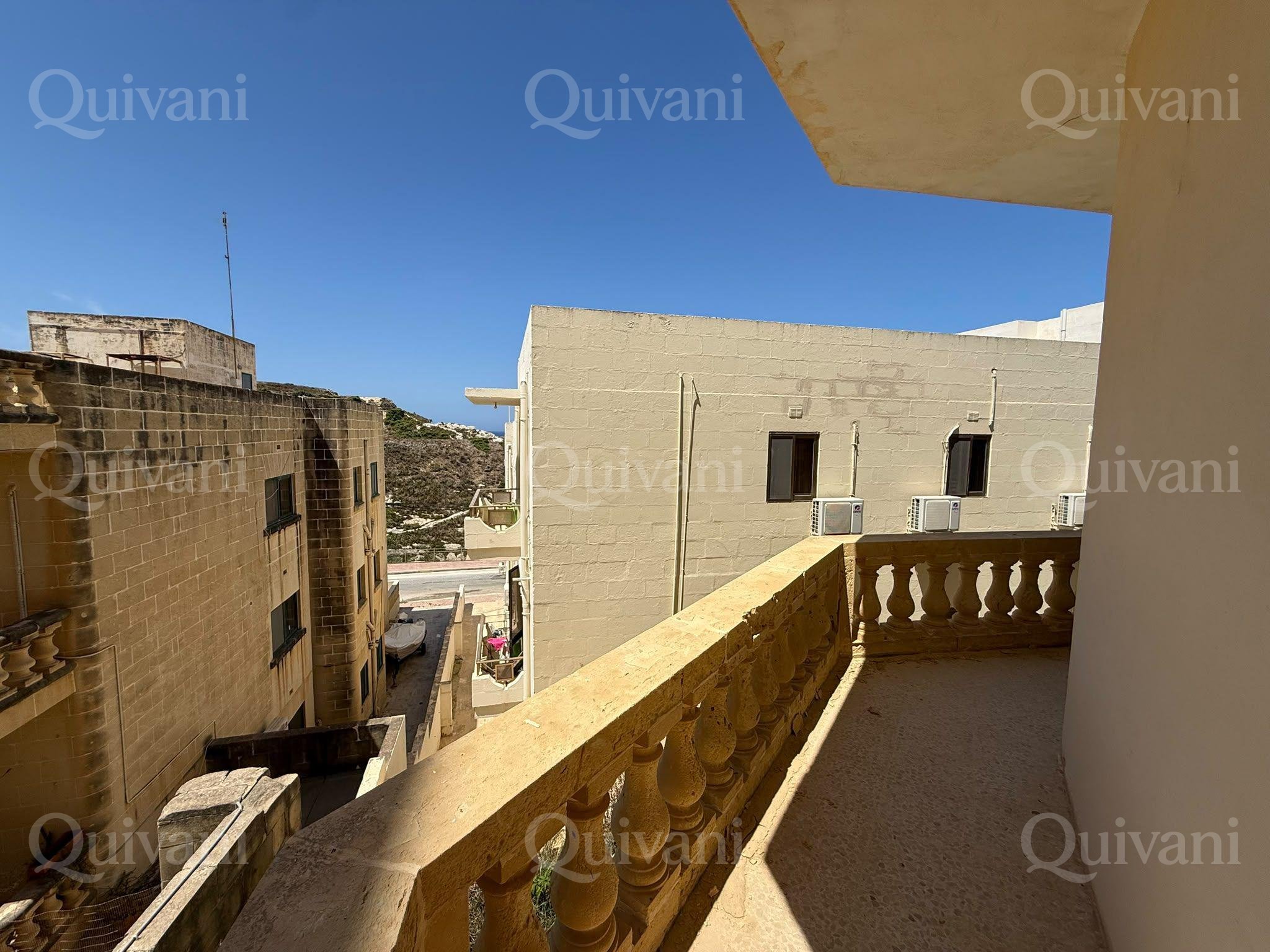 Xlendi, Furnished Apartment