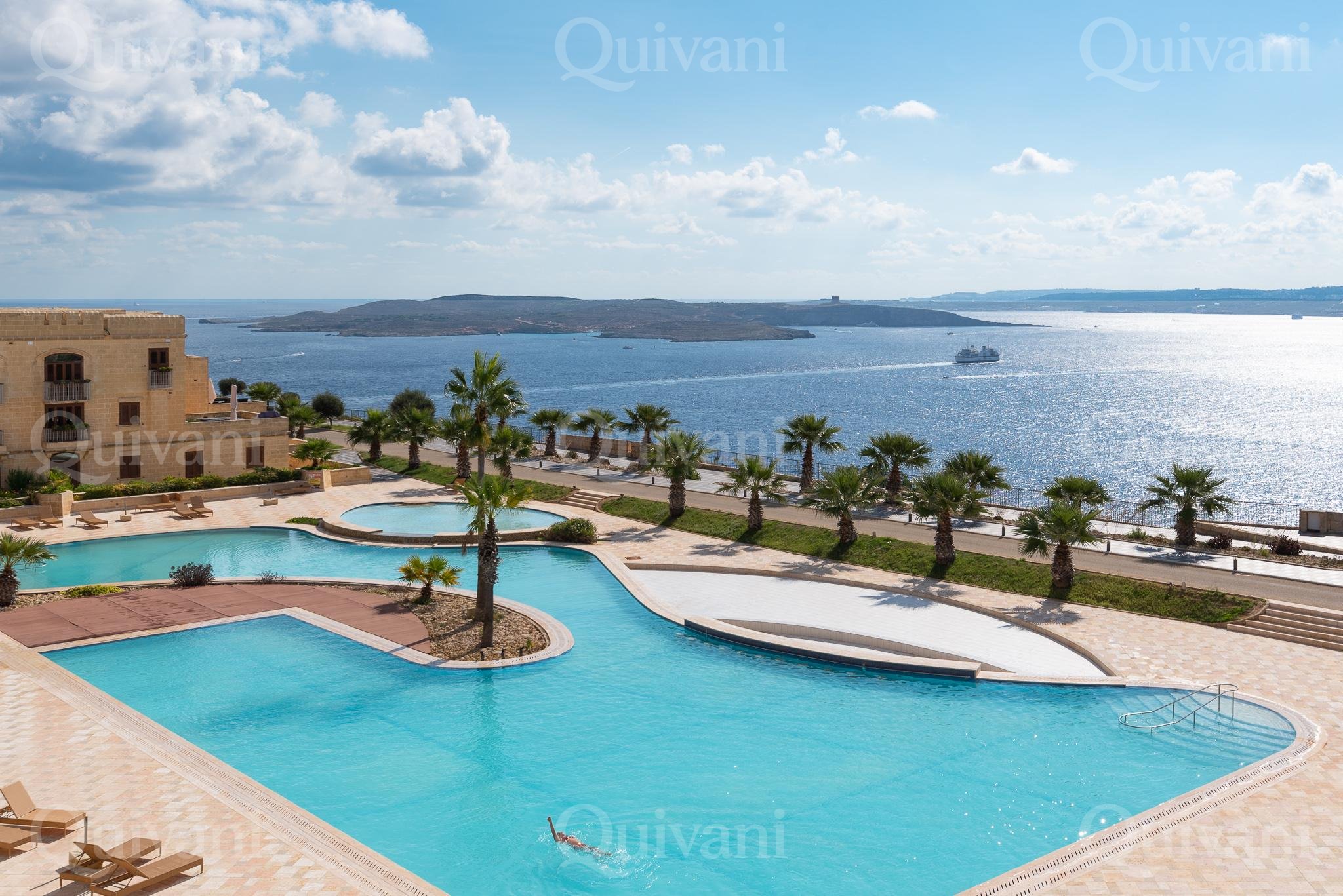 Fort Chambray, Furnished Duplex Apartment
