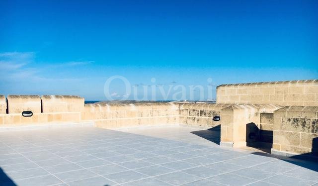 Fort Chambray, Furnished Duplex Apartment