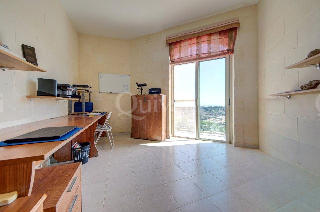 Xaghra, Furnished Apartment