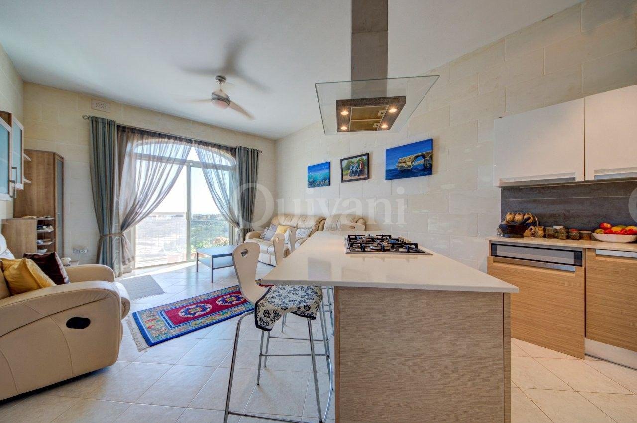 Xaghra, Furnished Apartment