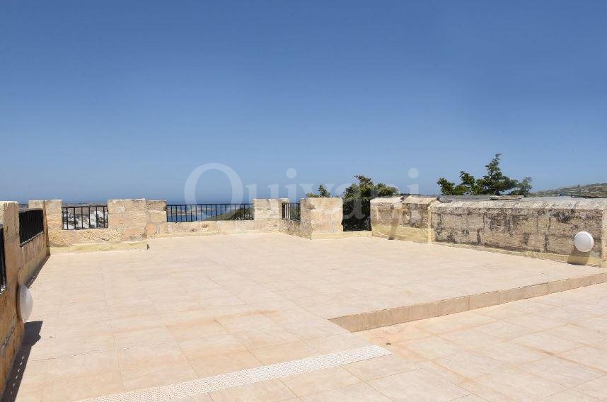 San Martin, Furnished House of Character